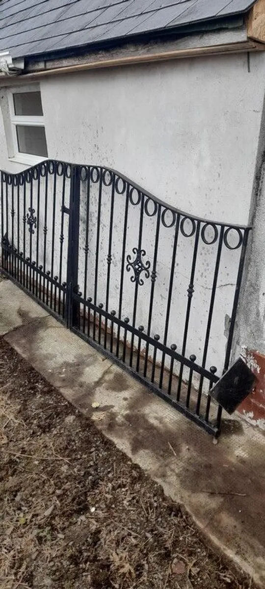 Driveway Gates - Image 2