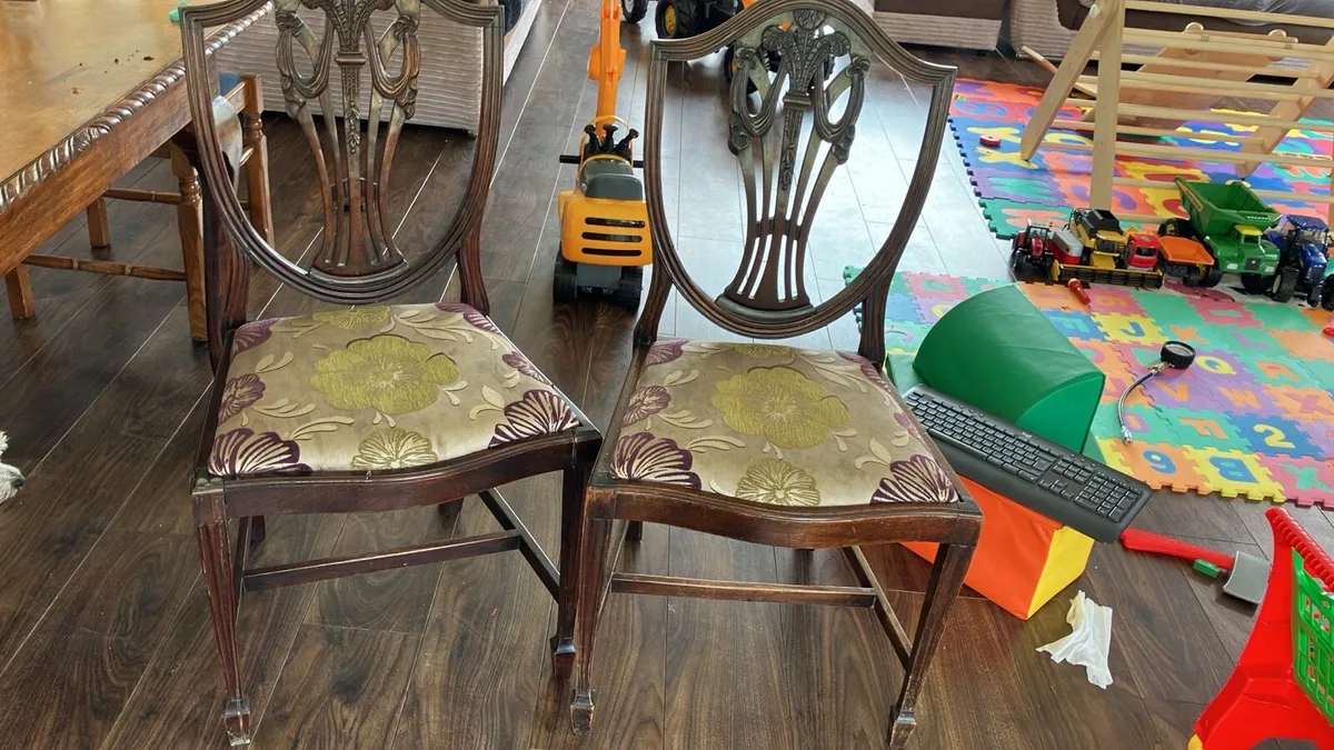 Chairs - Image 4