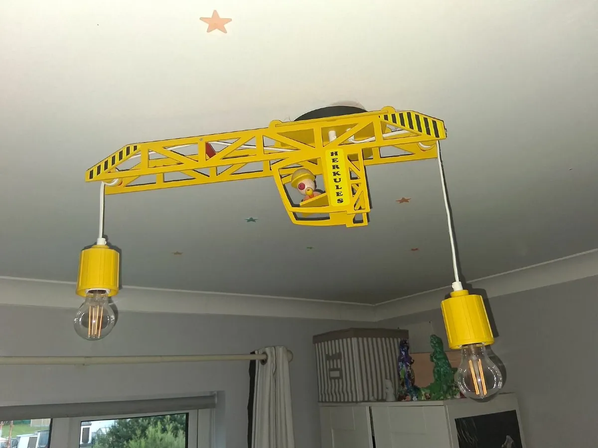 Children's light fitting crane - Image 3