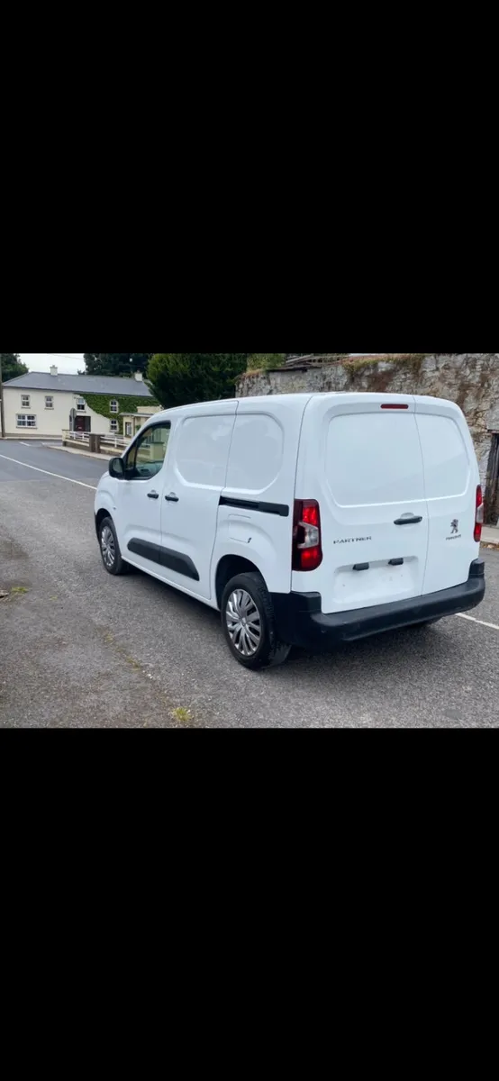 2021 Peugeot Partner 3 Seater - Image 3