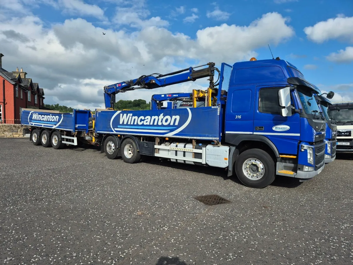 2017 Volvo FM450 Globetrotter - Image 1
