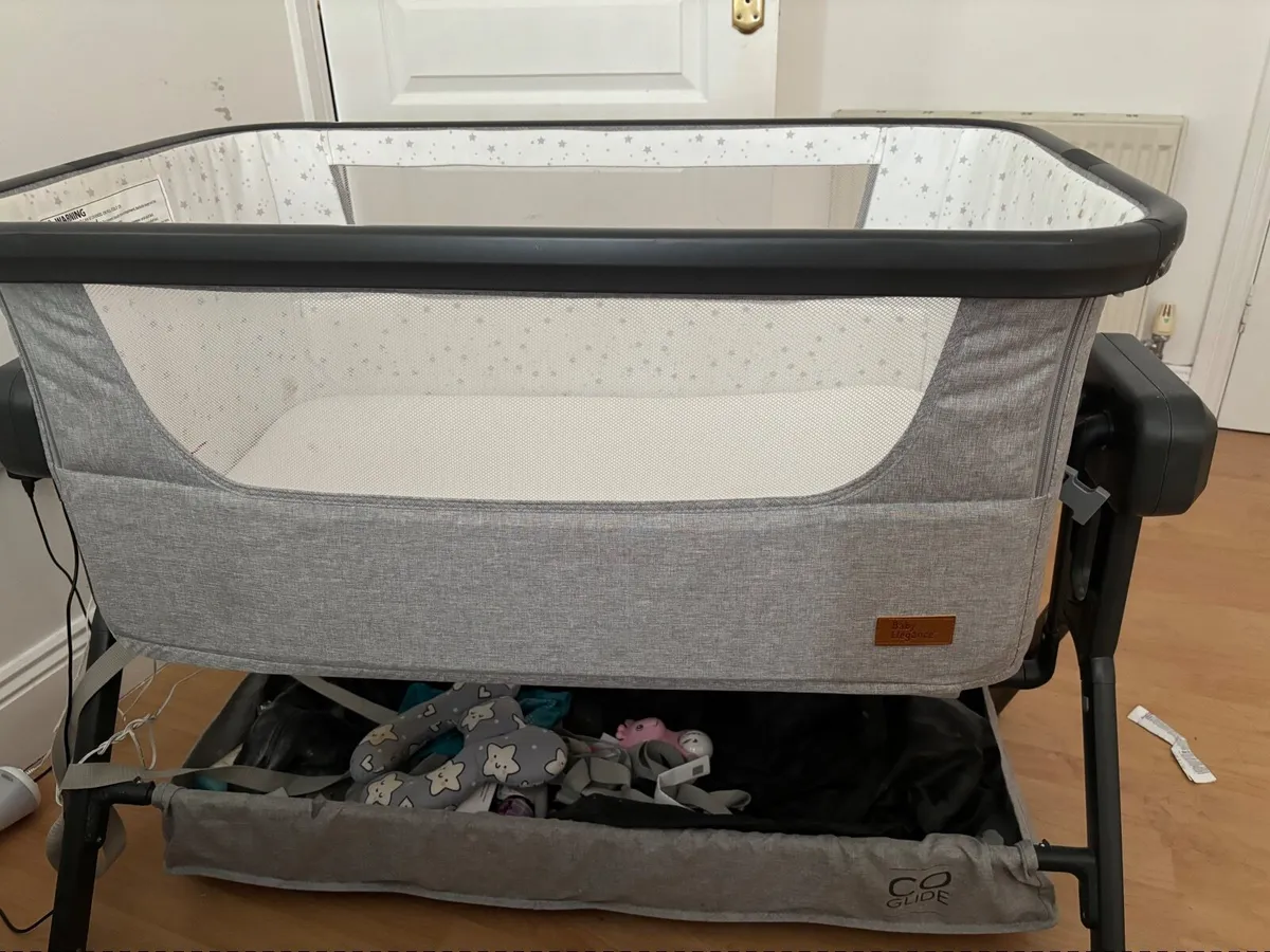 Baby cot - Image 1