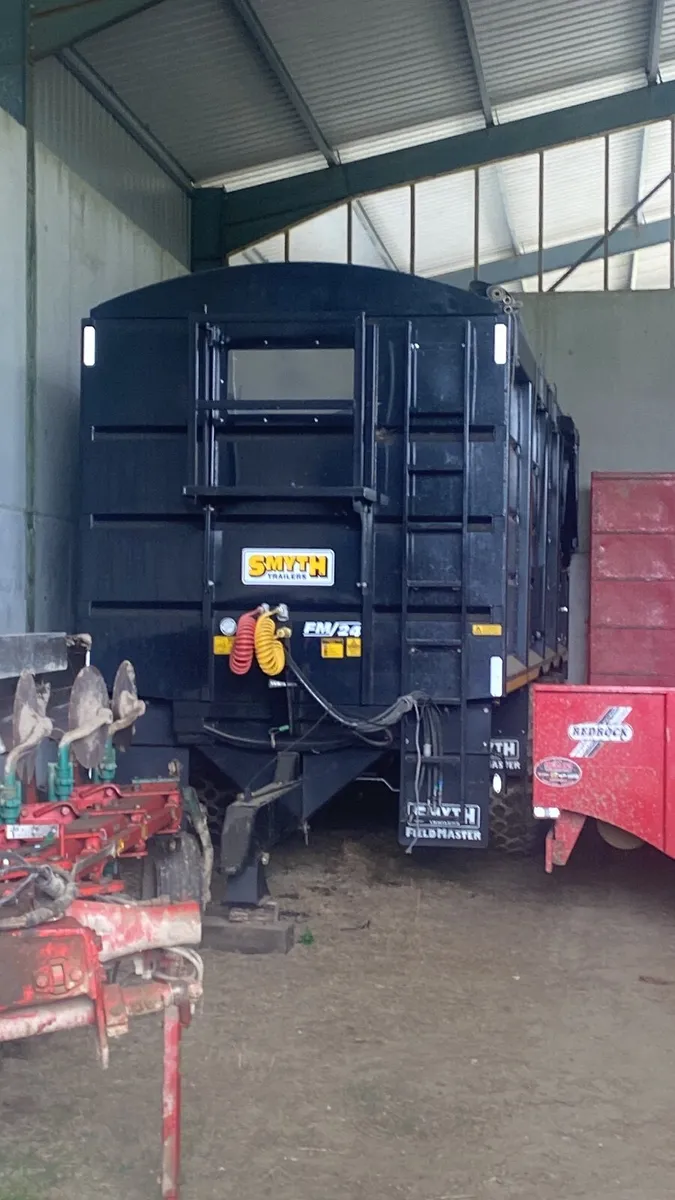 Grain Trailer - Image 1