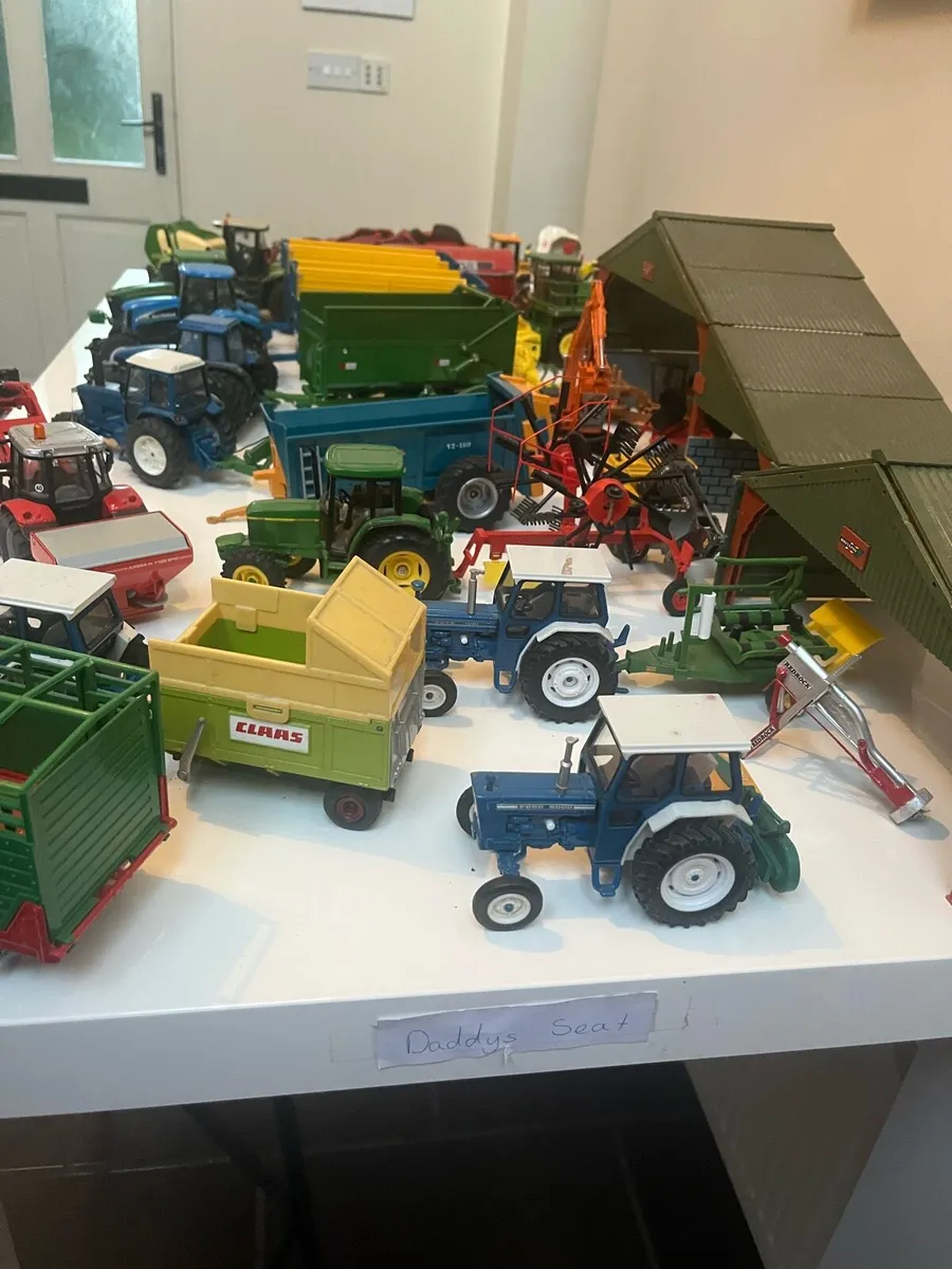 Modal tractor - Image 1