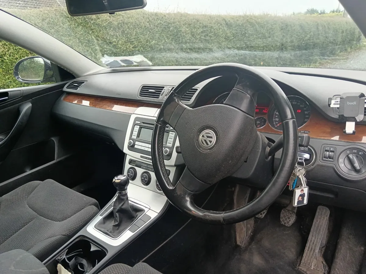 Car - Image 3