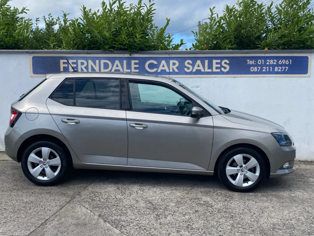 Skoda Fabia 1.2T Ambition spotless example - Image 3