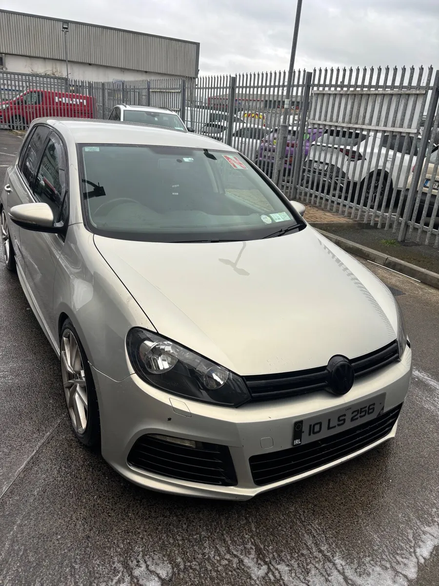 Volkswagen Golf 2010 - Image 2