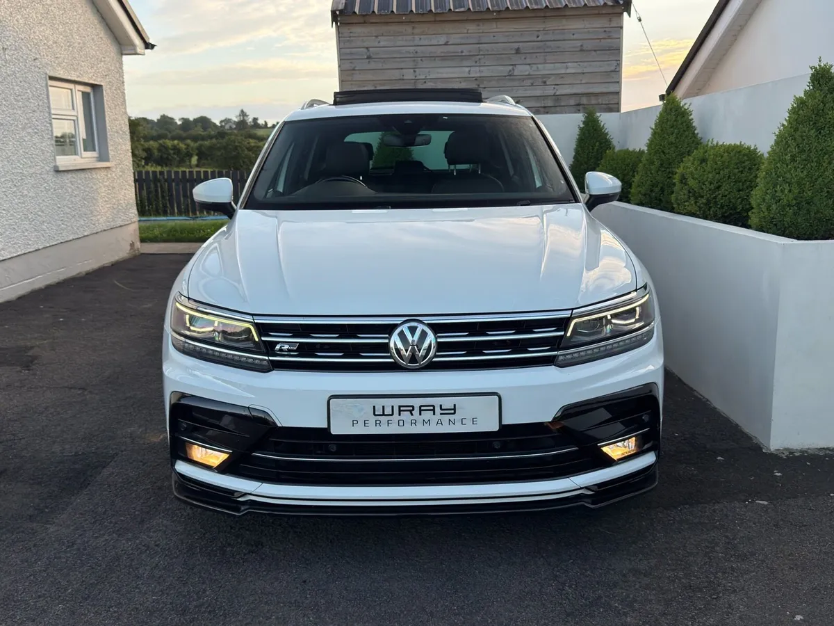 2017 Volkswagen Tiguan R-Line 2.0 TDI 150 DSG - Image 4