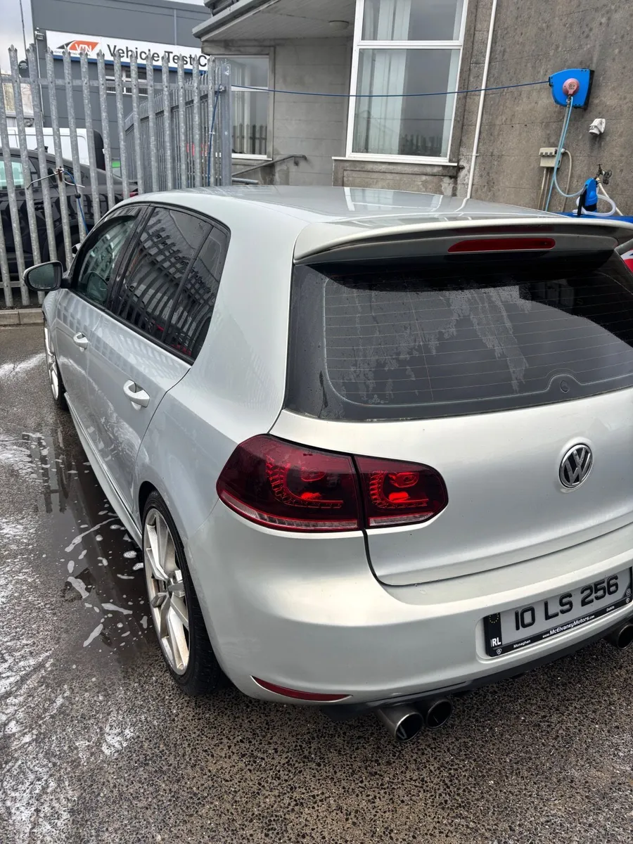 Volkswagen Golf 2010 - Image 4