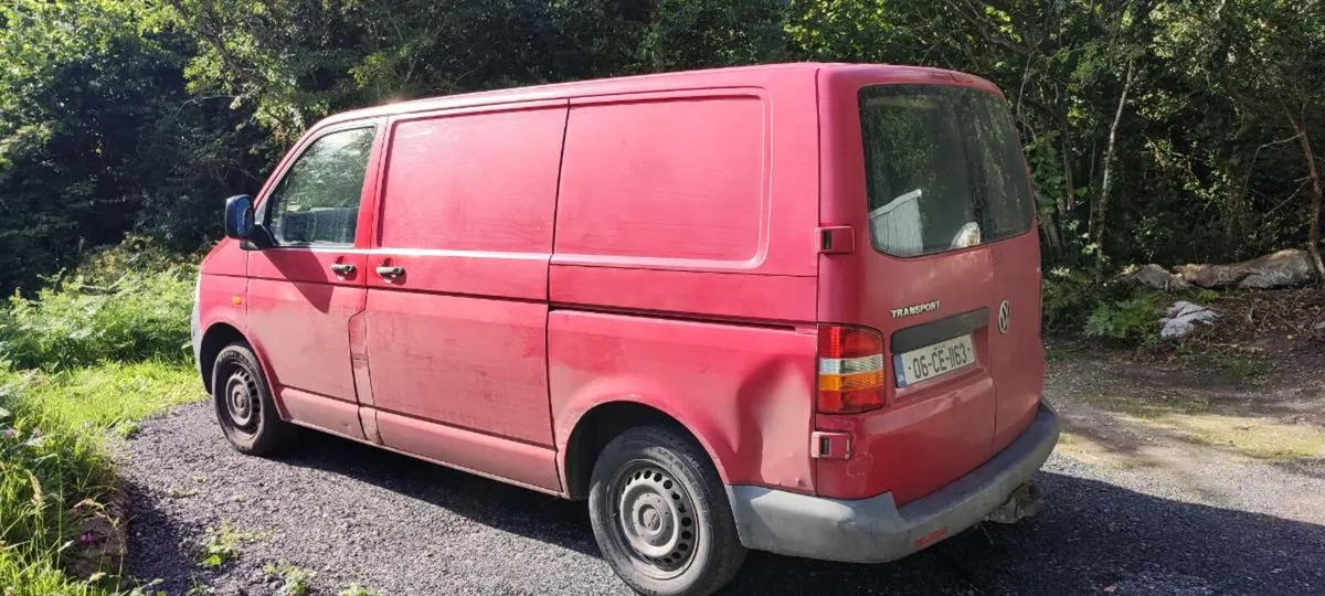 VW Transporter T5 - Image 3