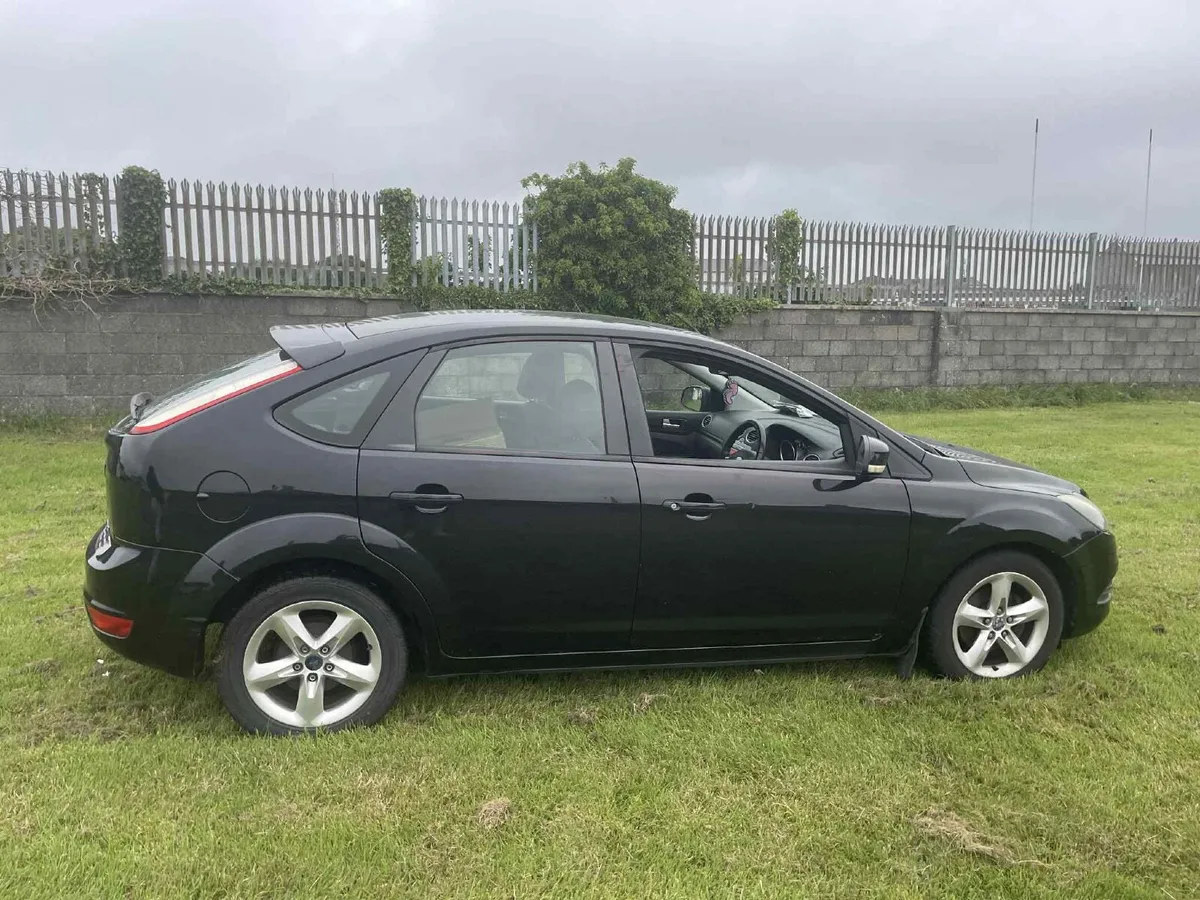 Ford Focus 2009 - Image 3