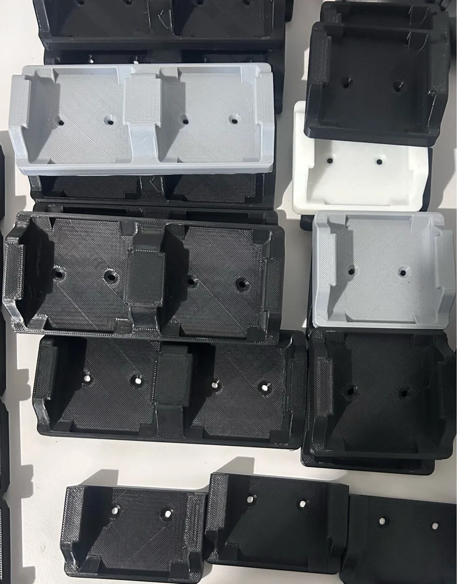 Makita Battery Holders - Image 4