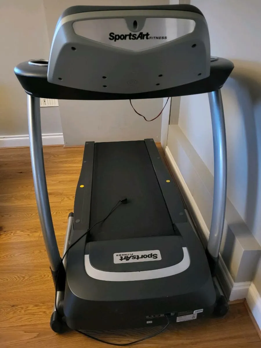 SportsArt Fitness treadmill TR22F - Image 2