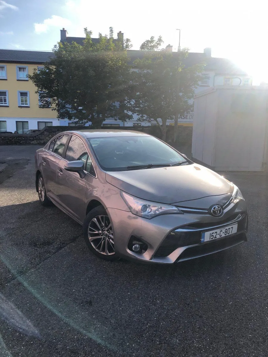 Toyota Avensis 2015 - Image 1