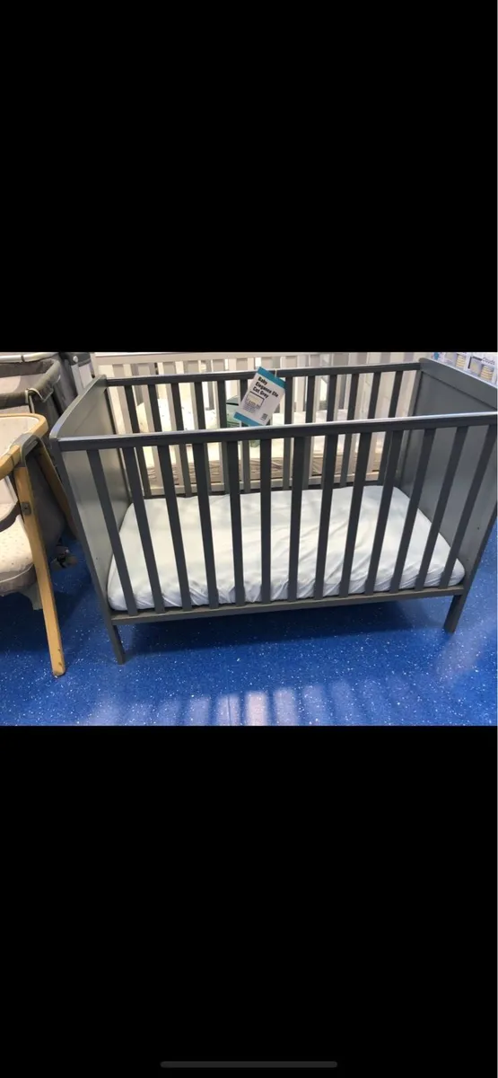 Baby Cot - Image 1