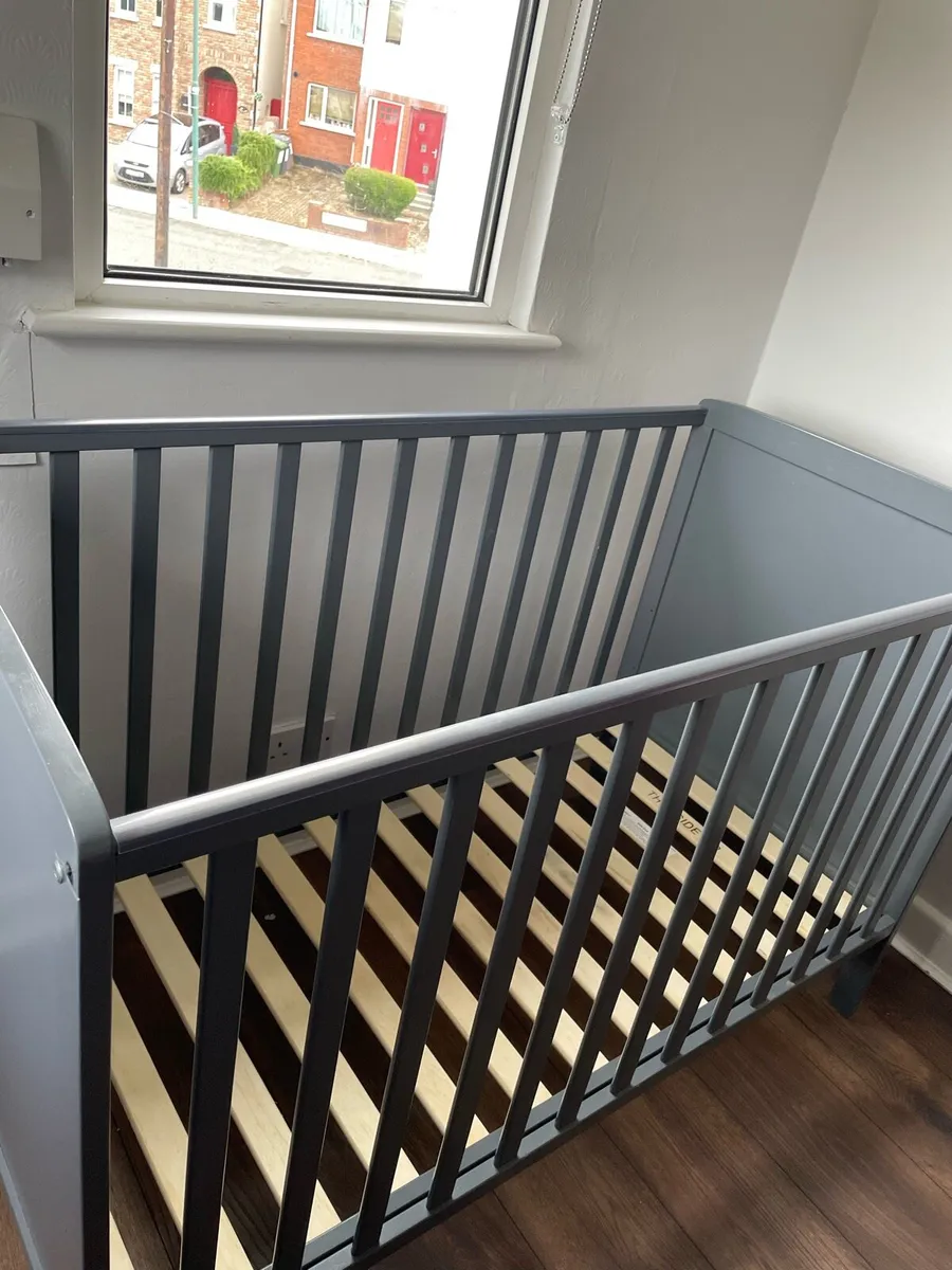 Baby Cot - Image 2