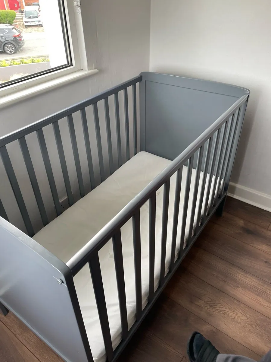 Baby Cot - Image 3