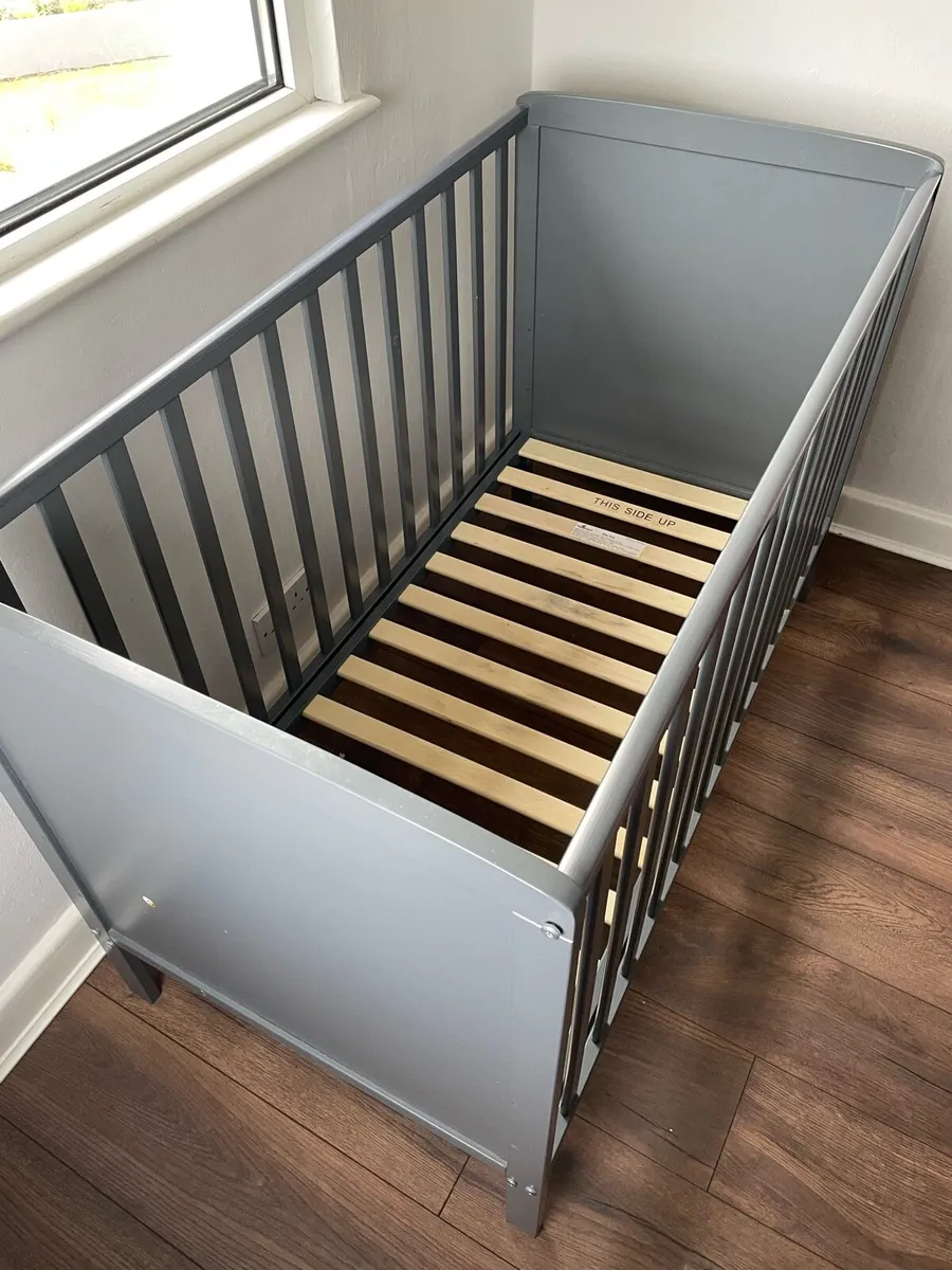 Baby Cot - Image 4