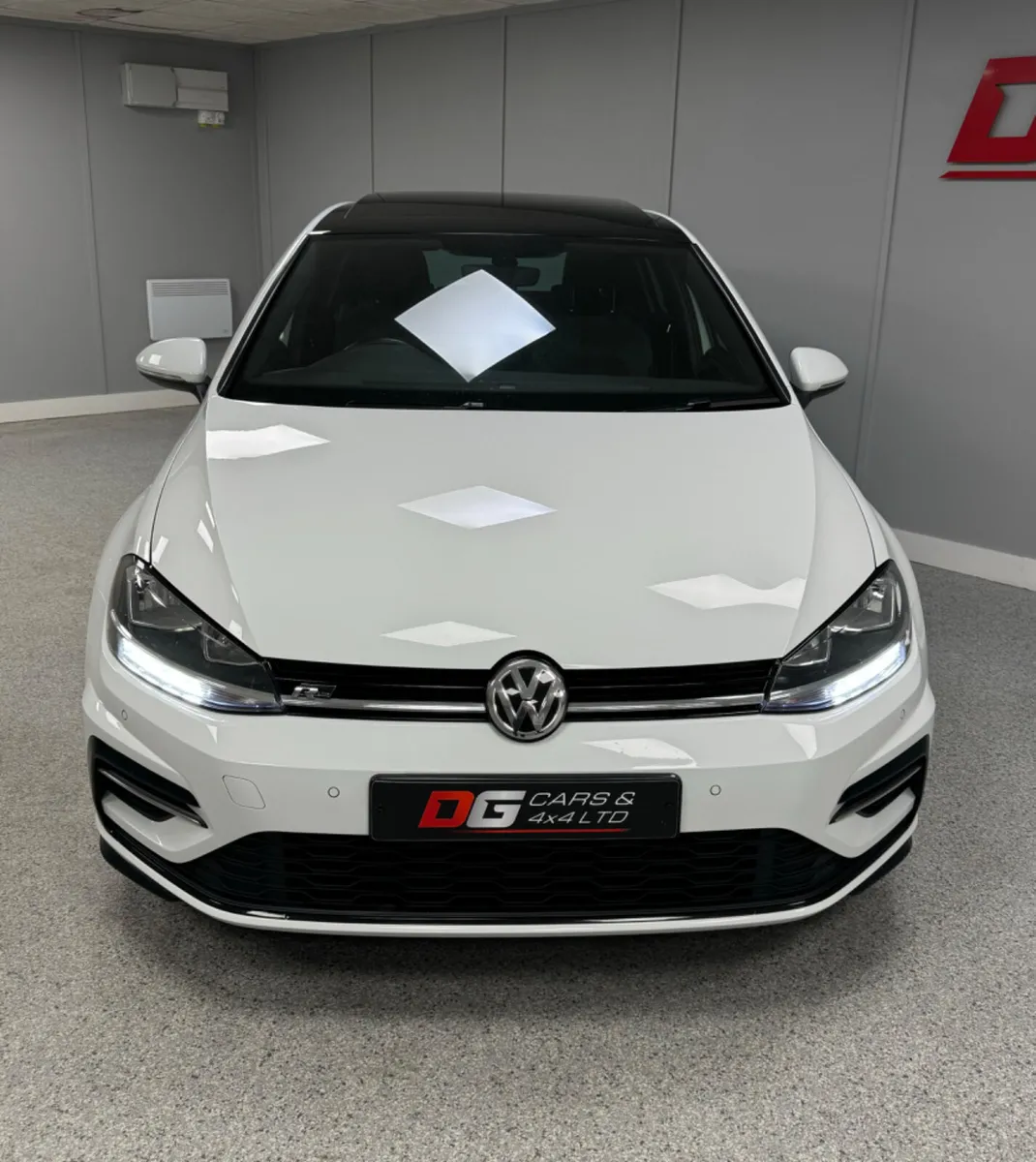 2019 Volkswagen Golf 2.0 TDI R Line Automatic - Image 2