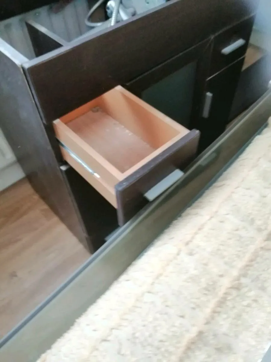 Bathroom - Image 4