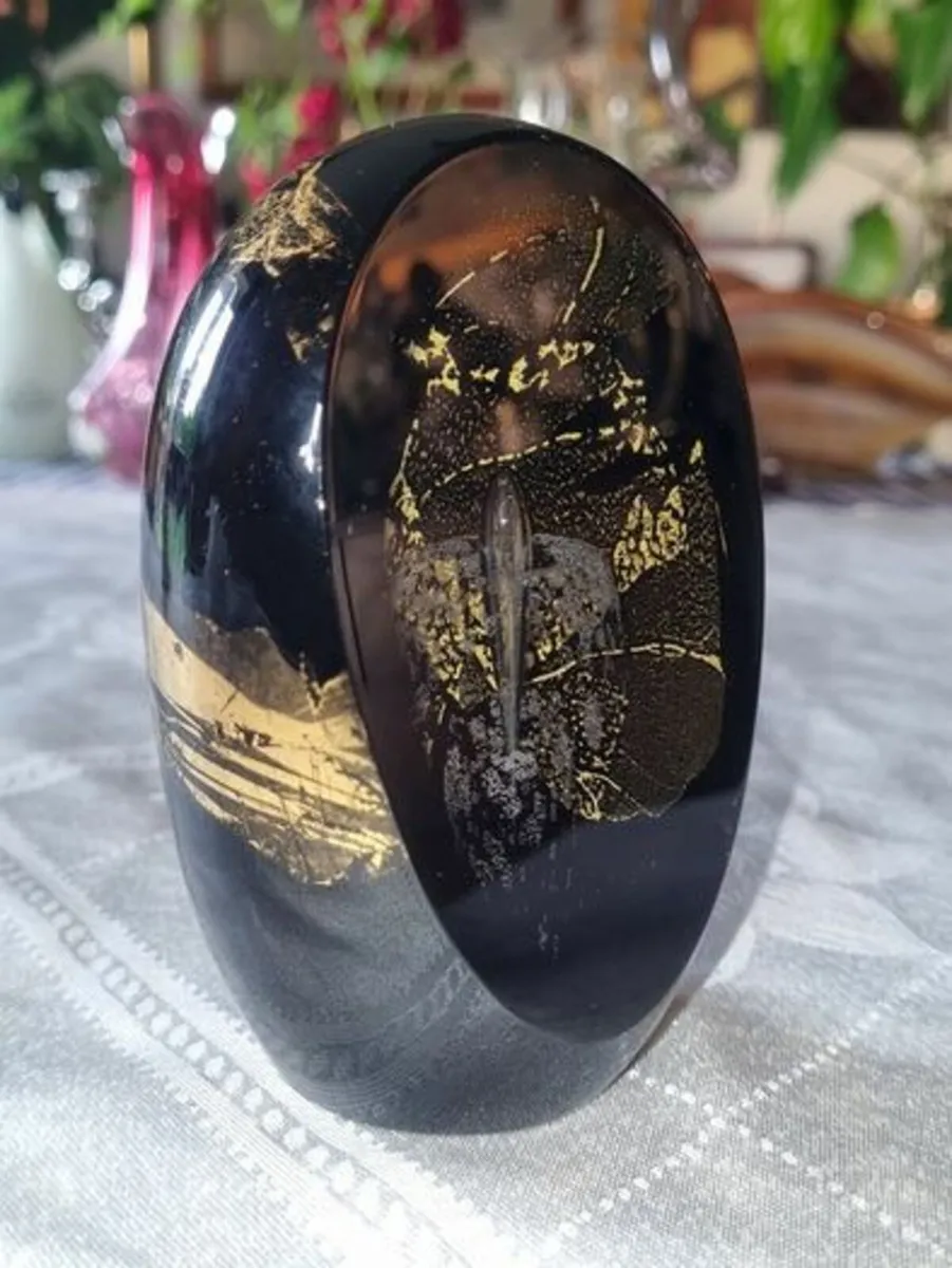 Randy Strong 1988 Art Glass Paperweight - Image 1