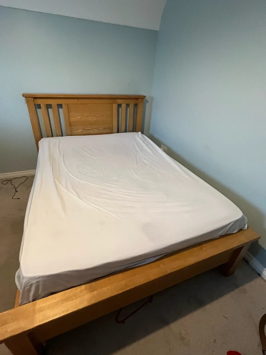 Bedroom furniture - Image 1