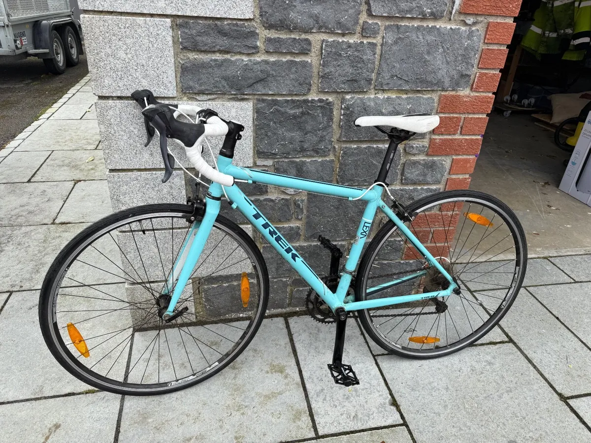 Trek alpha 100 series aluminum Road Bike - Image 1