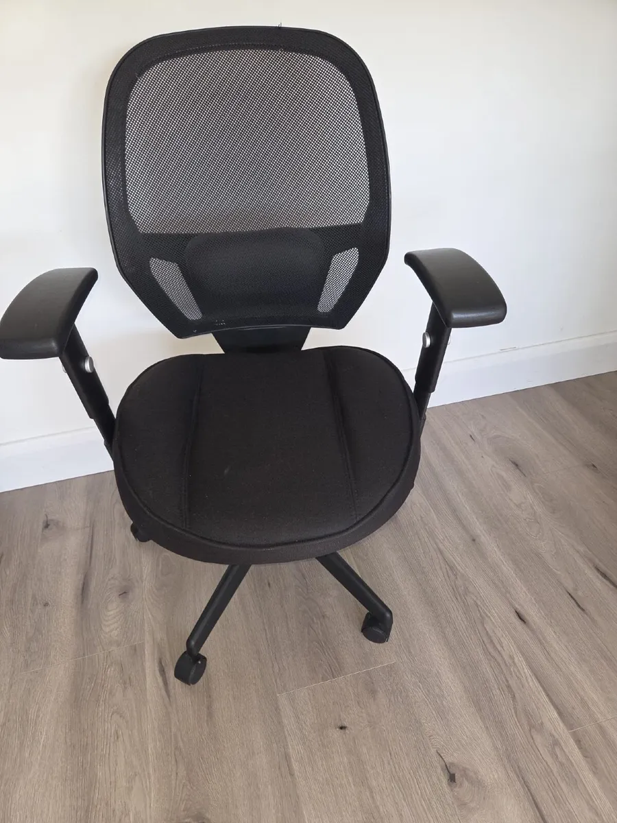 Office Chair with Adjustable Lumbar Support - Image 1