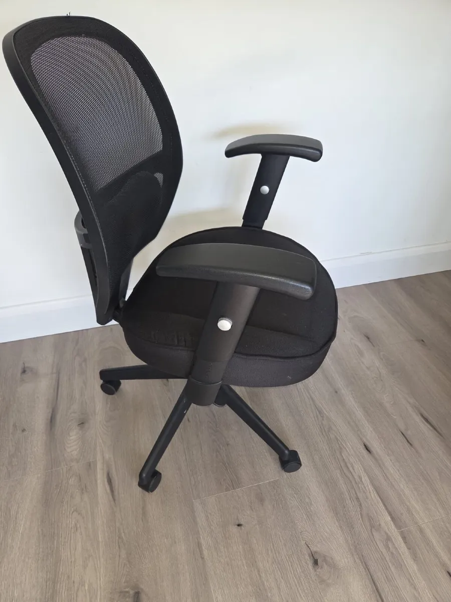Office Chair with Adjustable Lumbar Support - Image 2