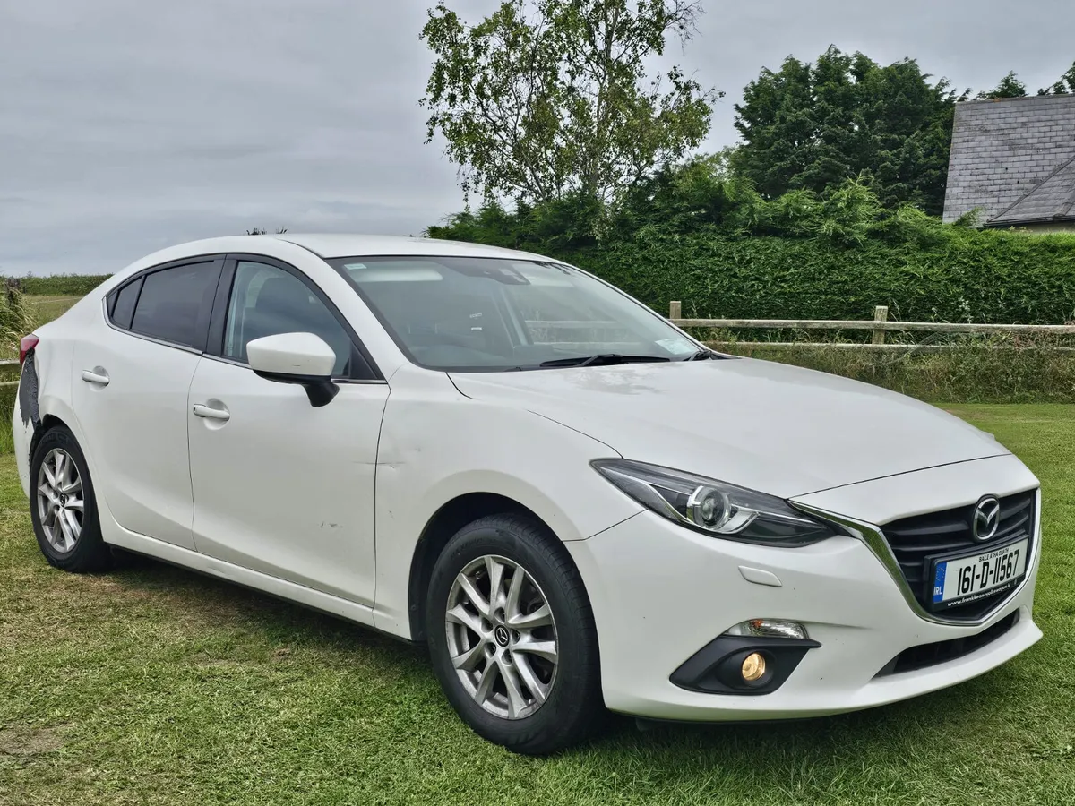 2016 mazda 3  diesel 1.5L low miles €4990 - Image 2