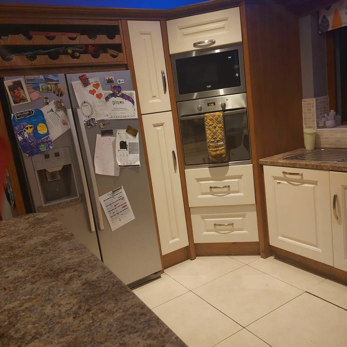 Kitchen and utility - Image 4