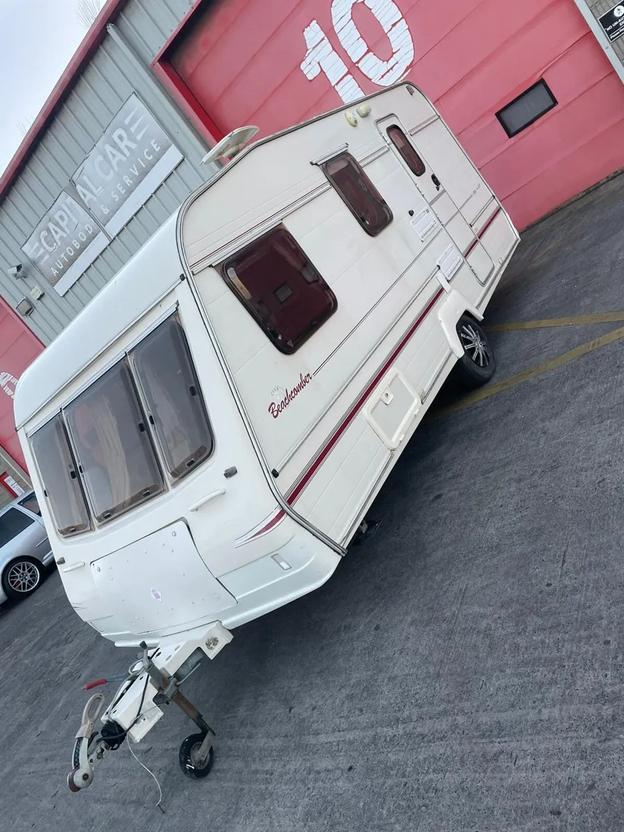 Bailey 4/5 berth with Awning - Image 1