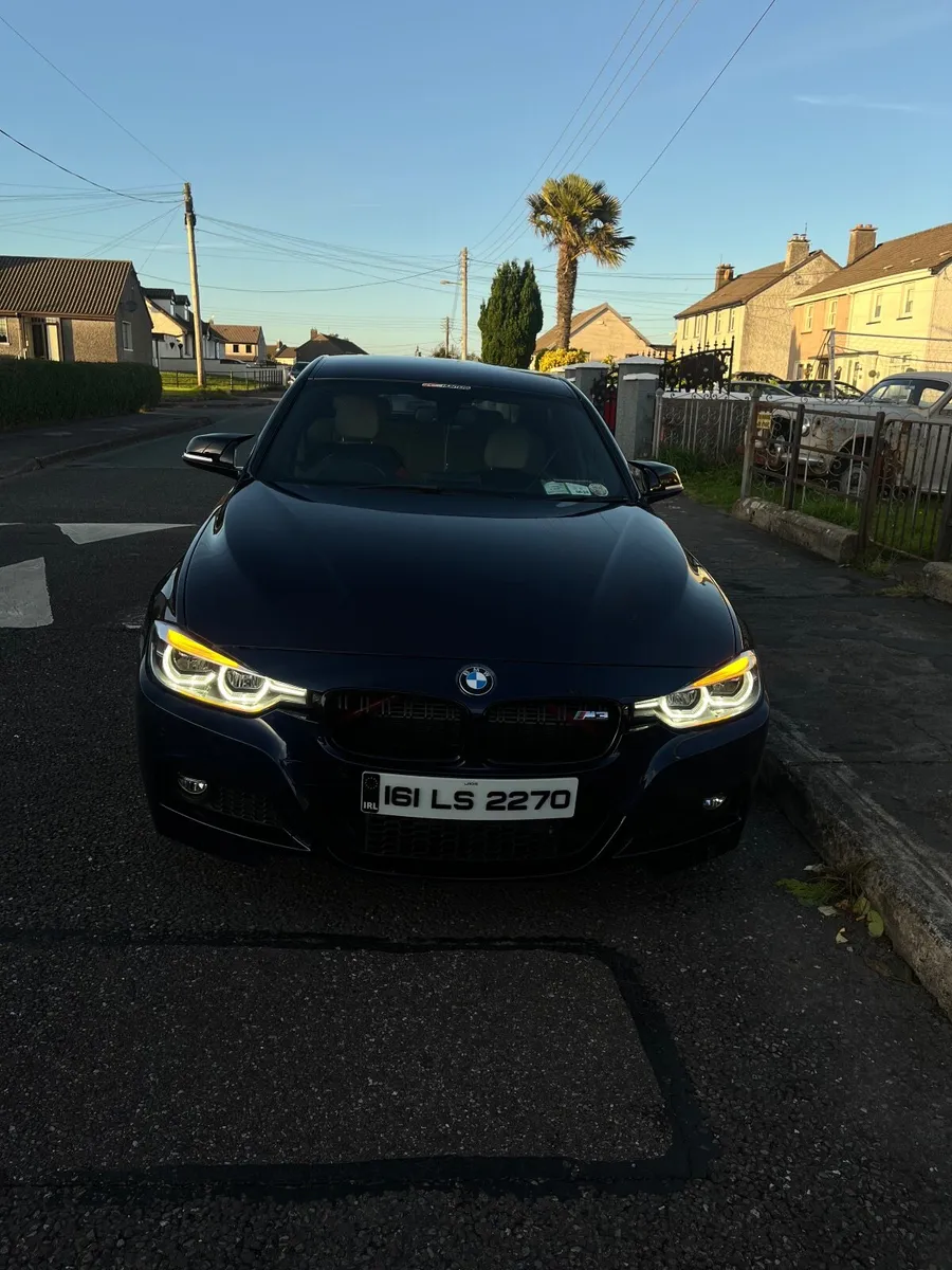 BMW 330e plug in Hybrid - Image 1