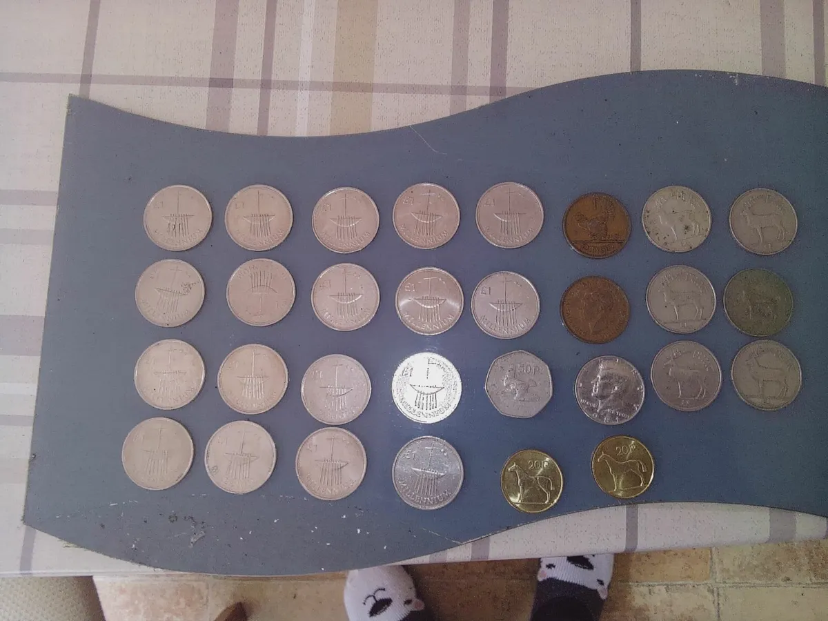 Irish coins - Image 1