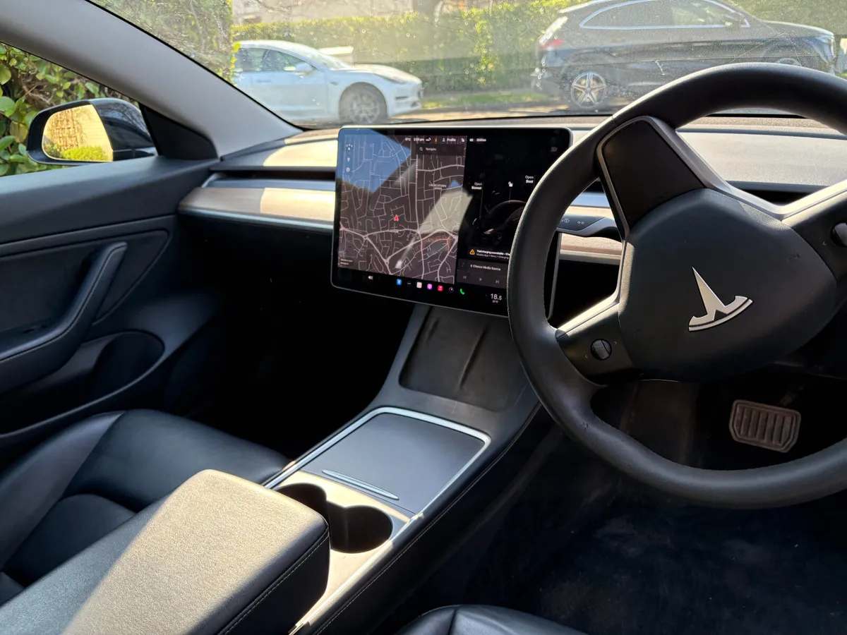 2021 Tesla Model 3 Standard Range Plus - Image 4