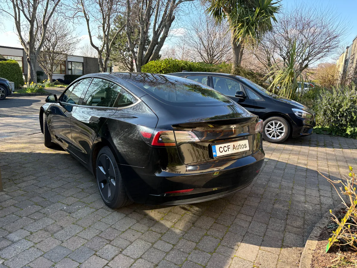 2021 Tesla Model 3 Standard Range Plus - Image 3