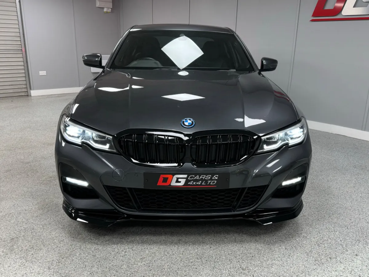 2022 BMW 330E M Sport Automatic - Image 2