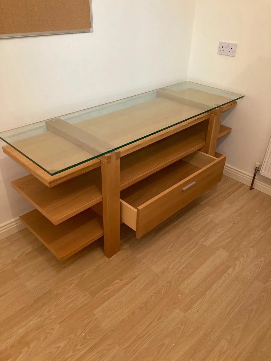 Side board