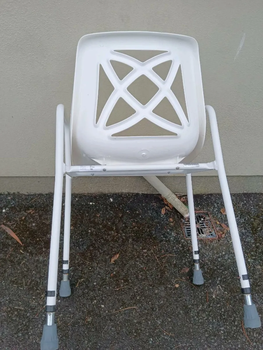Shower chair - Image 2