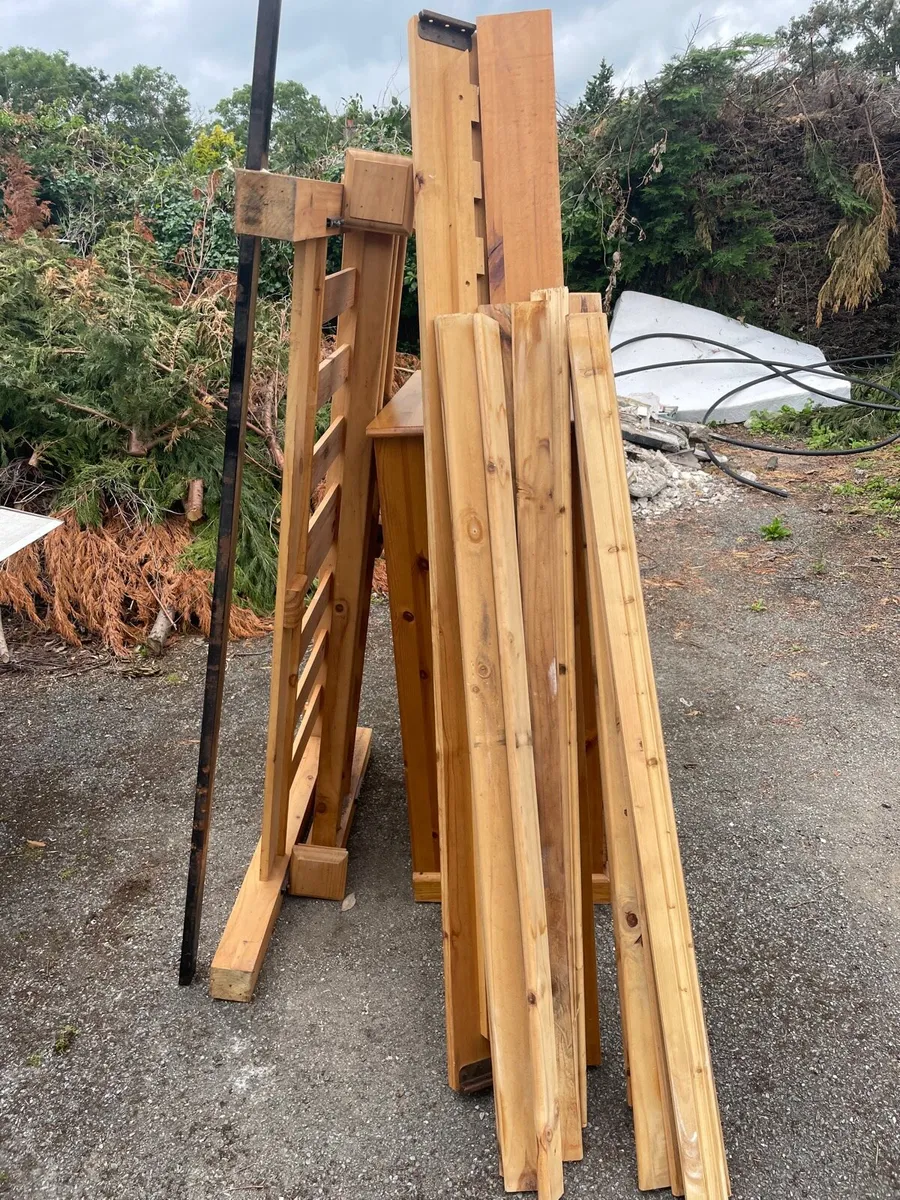 5 ft wooden bed frame - Image 2