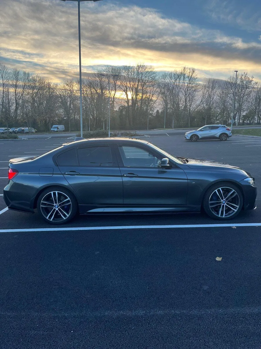 BMW 3-Series 2017 M SPORT SHADOW EDITION - Image 4