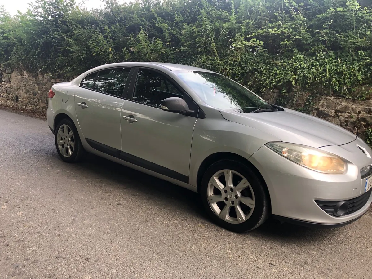 RENAULT FLUENCE NCT AMD TAX NICR CAR 🚘 - Image 1