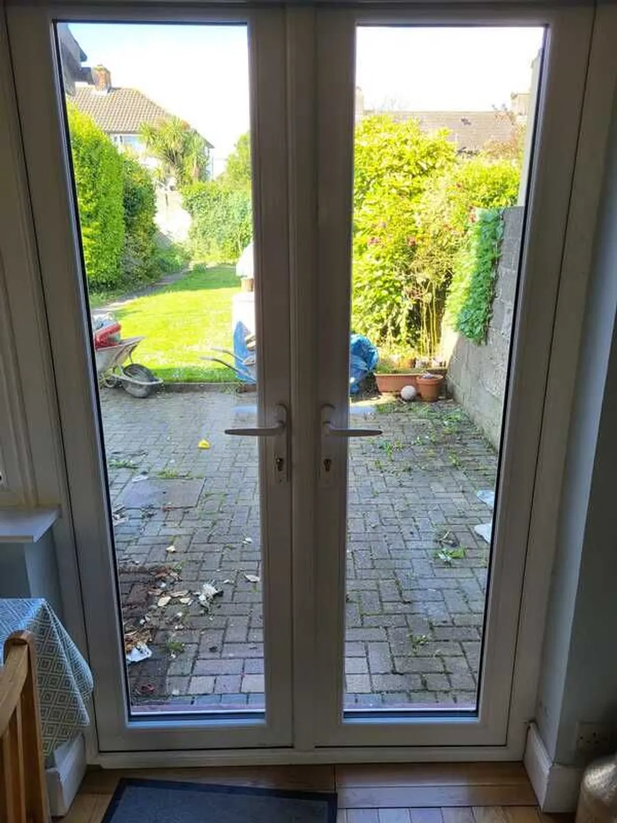 PVC doors with side panel - Image 3