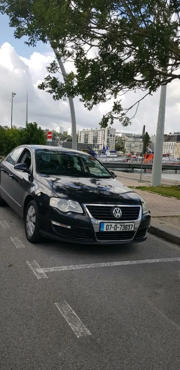 2007 Volkswagen Passat  1.6 FSI - Image 2