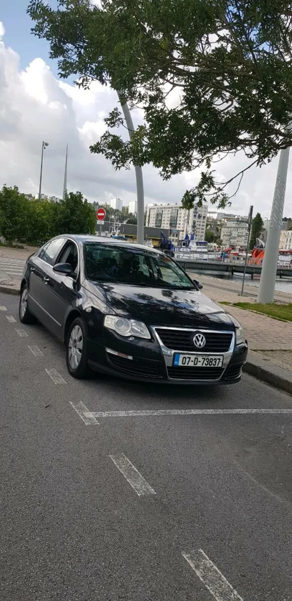 2007 Volkswagen Passat  1.6 FSI - Image 3
