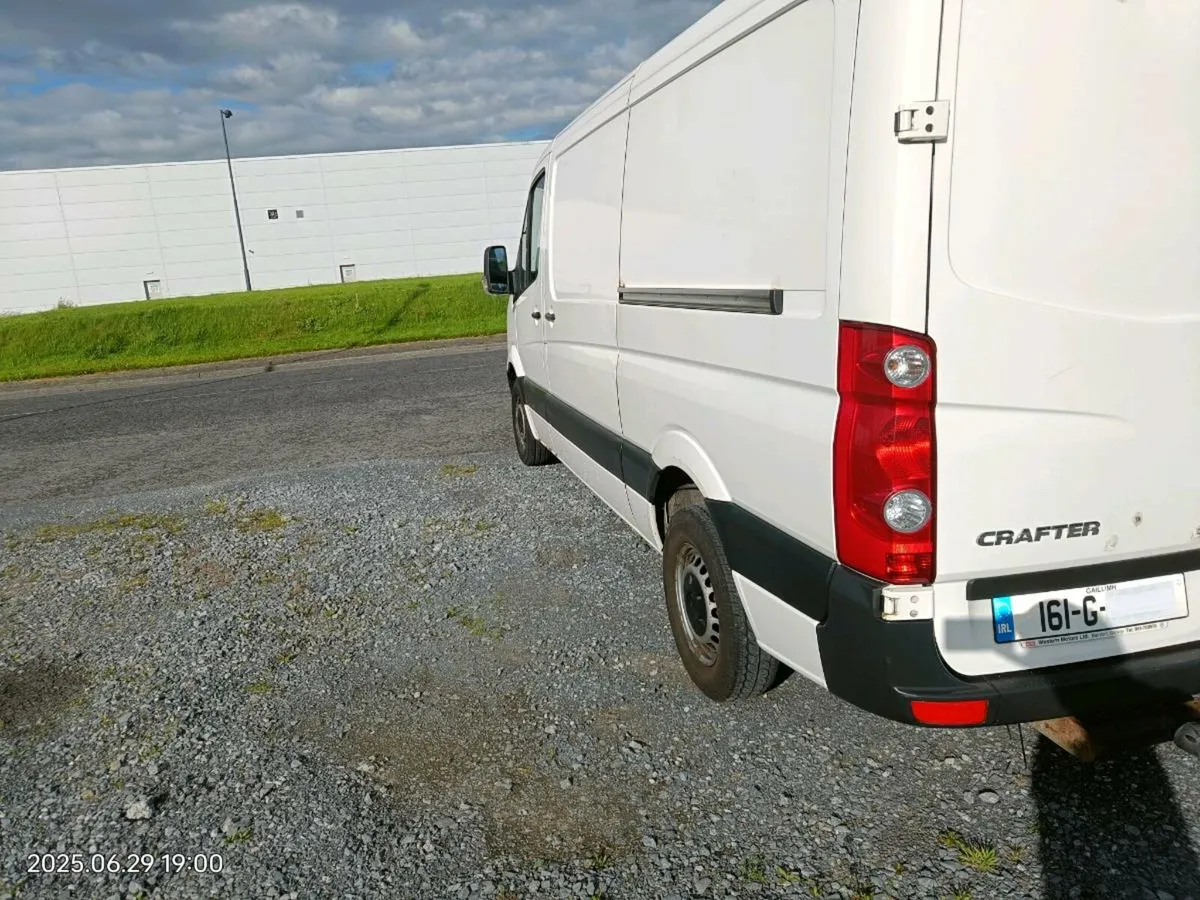 Van - Image 4