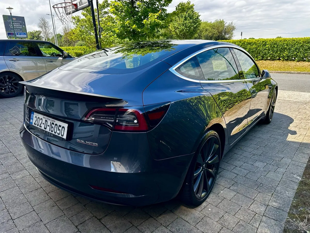 Tesla Model 3 Performance - Image 3