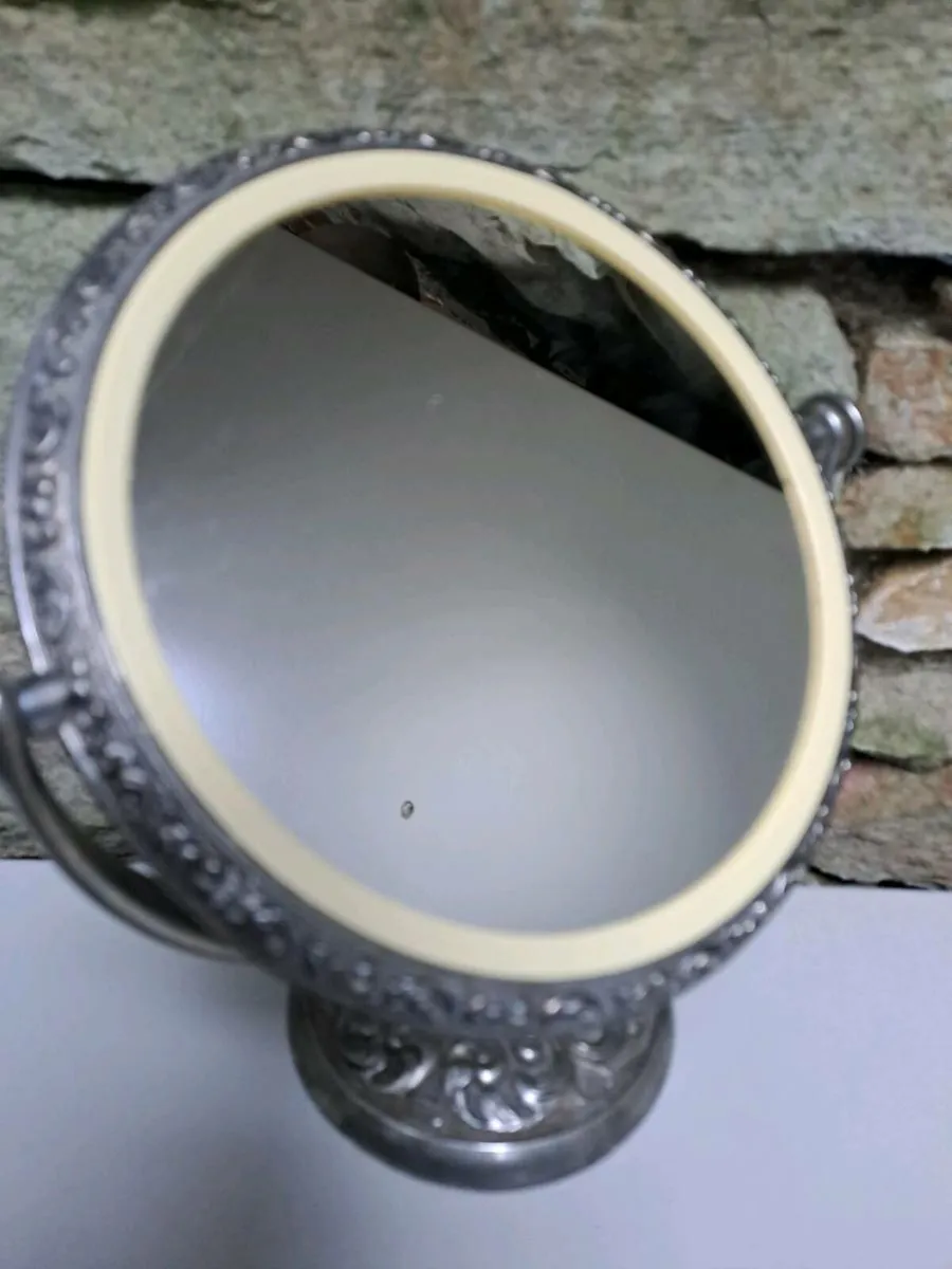 Silver vanity mirror - Image 3