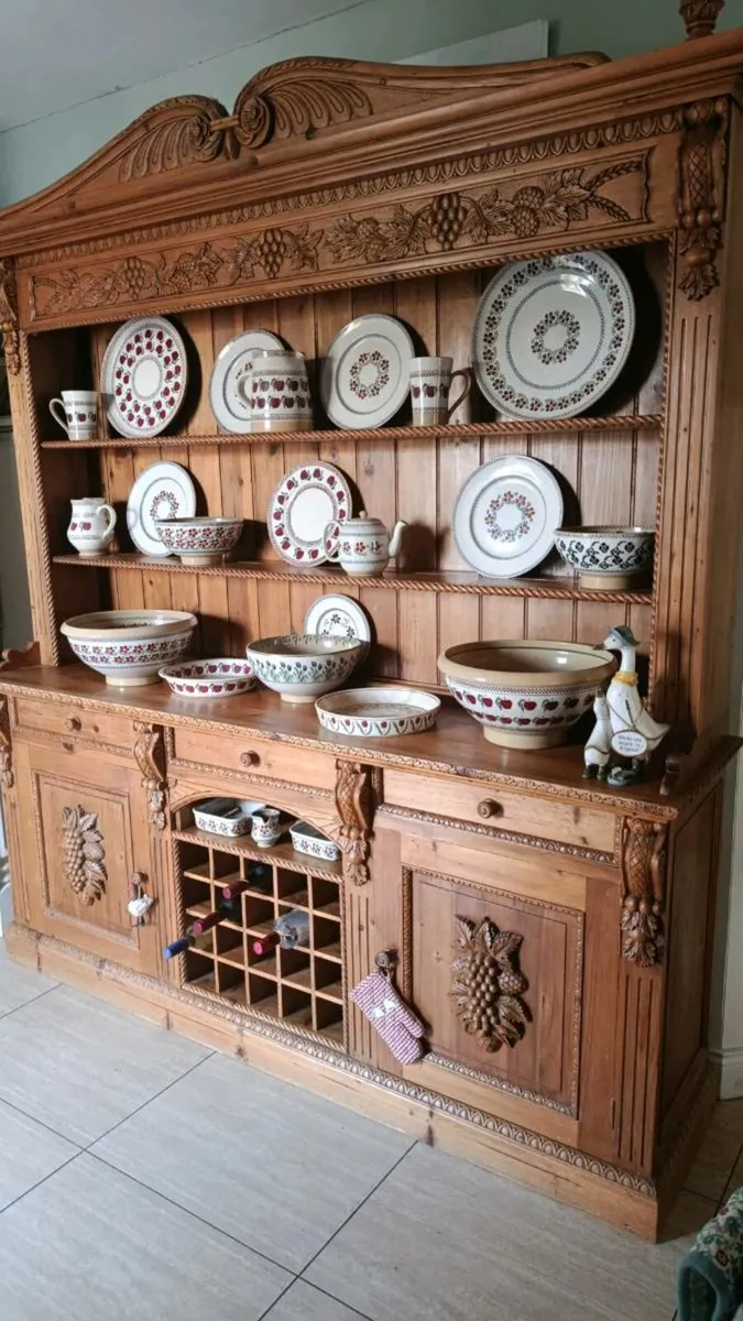 Solid kitchen dresser delivery arranged - Image 1
