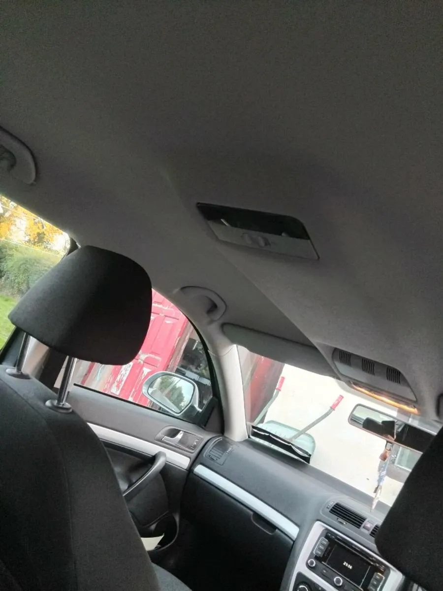 I am seling skoda octavia 1.6 Diesel 2011 - Image 4